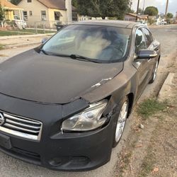 Nissan Maxima