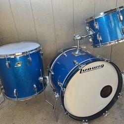 Ludwig Vintage Drum Set Blue Sparkle 68/69, Beautiful!