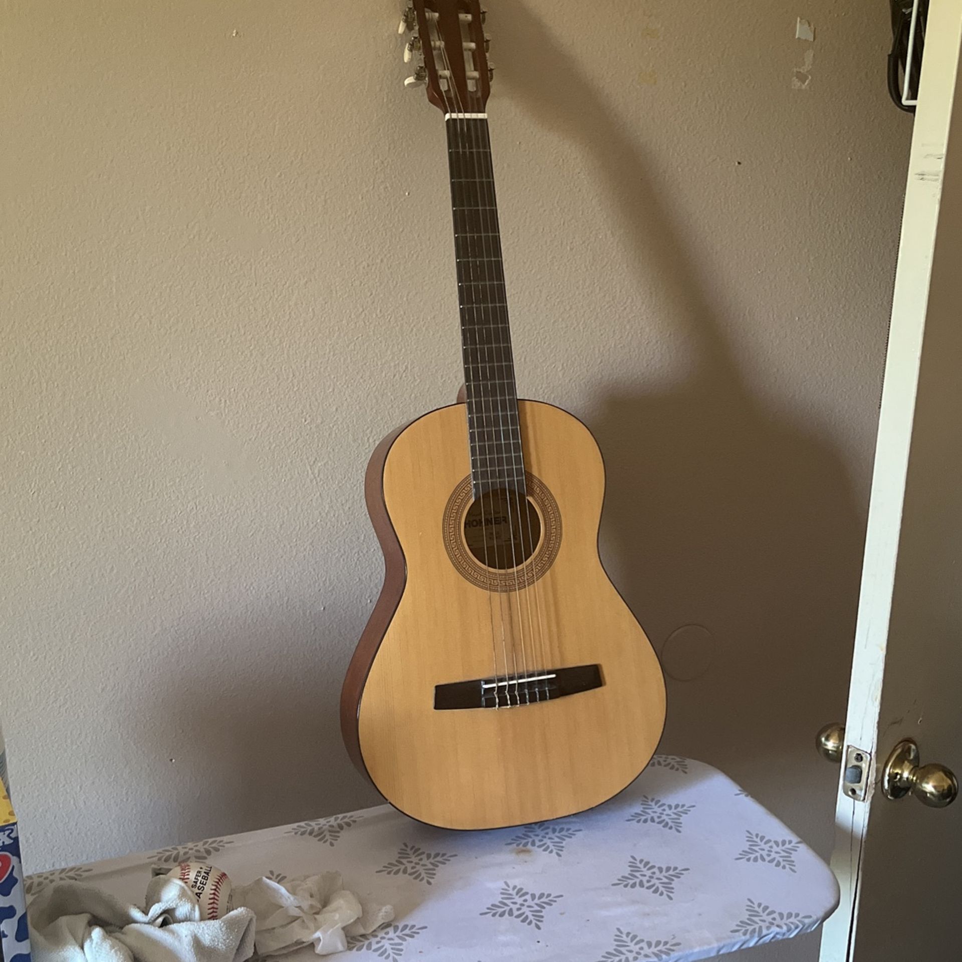 Hohner HC03 3/4 Classical Acoustic Guitar