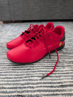 NEW Puma Ferrari Drift Cat Delta Shoes - Men’s Size 10 (Rosso Corsa Red)