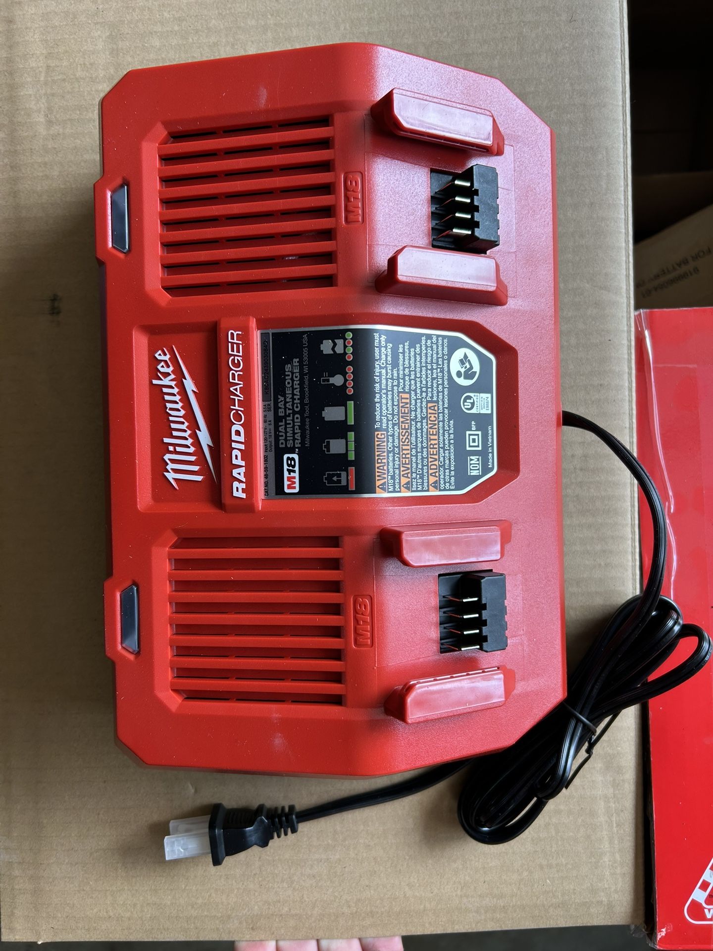Milwaukee M18 Dual Rapid Charger 
