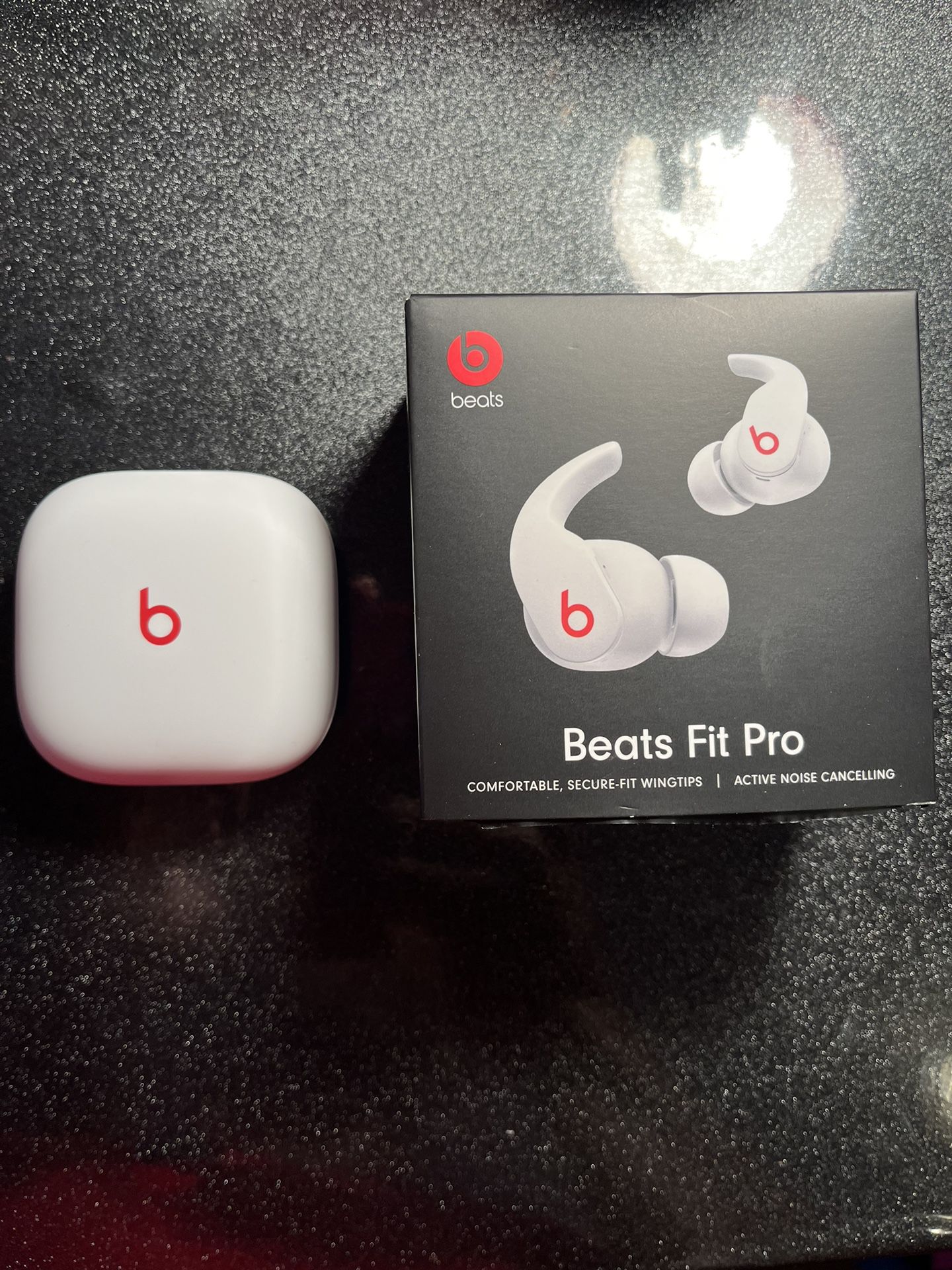 Apple Beats Fit Pro Wirless Bluetooth Headphones (earbuds)