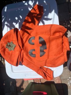 Old navy pumpkin hoodie 6-12 MO
