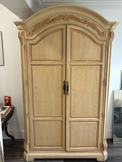 Armoire