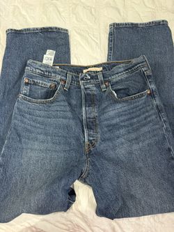Women’s Levi’s Straight Jean