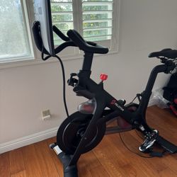 Peloton Bike