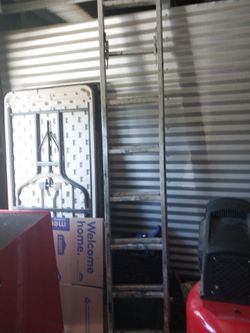 Twenty Fort extension ladder aluminum