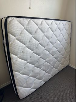 Molbius Full size hybrid mattress 10”