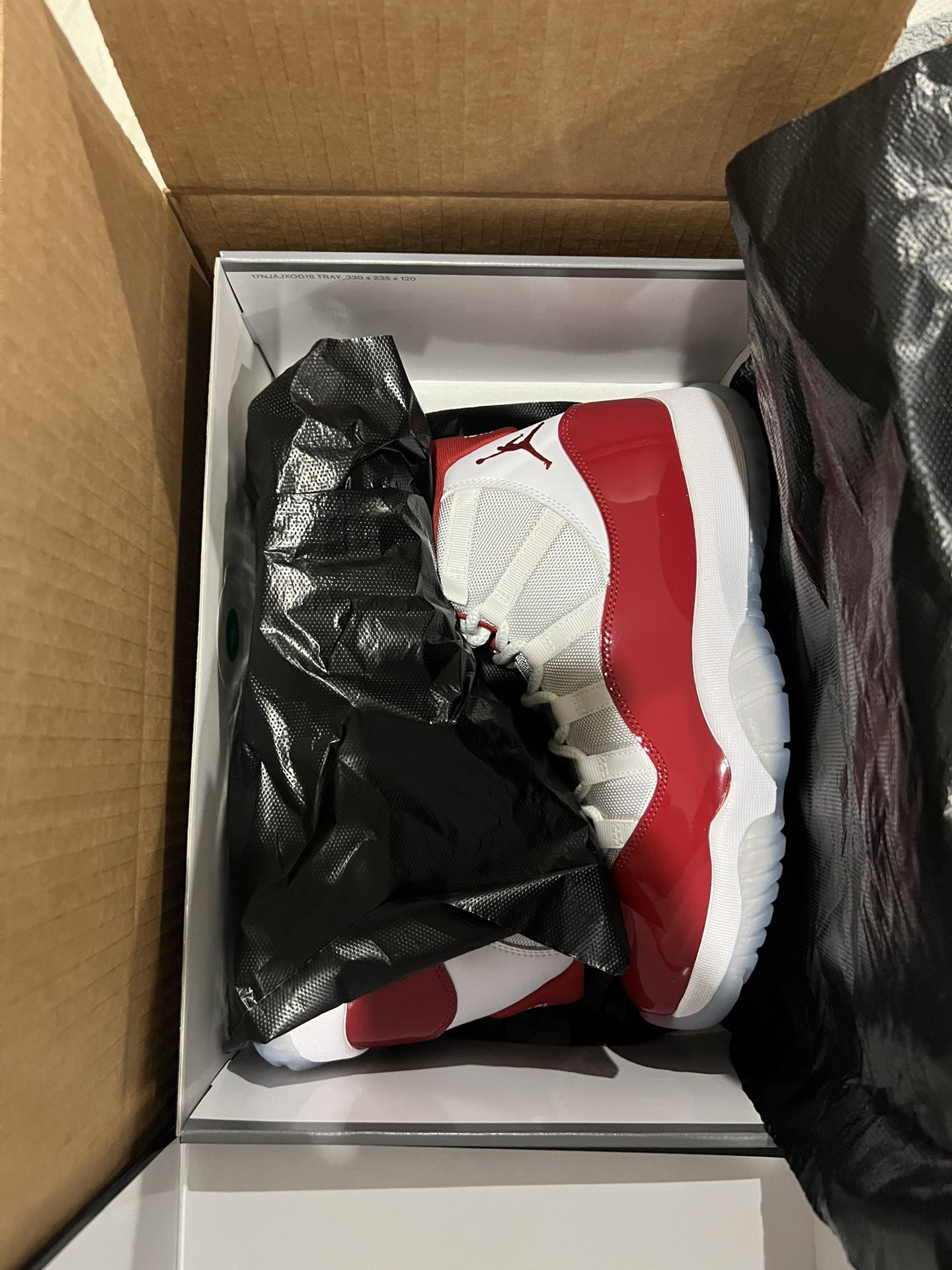 Jordan 11 Cherry