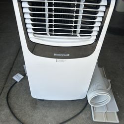 Honeywell Portable AC 