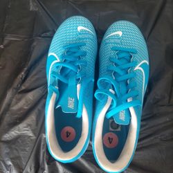 Nike Mercurial Vapor 13 PRO FG Youth Size 4