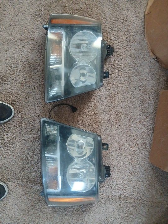 Truck Head Light In Good