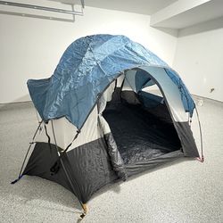2 Tents & Air Mattress With Pump