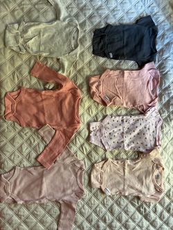 Newborn Gerber Baby Onesie Bundle – 7 Pieces