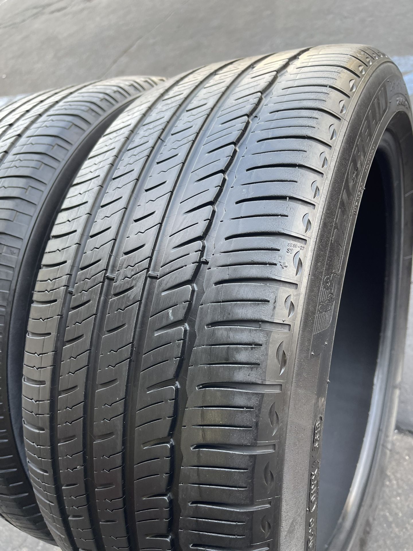 245/45/19 Michelin Primacy Tour