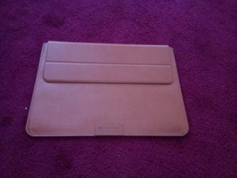 MacBook 13 Leather Easy Stand Sleeve