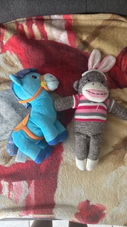 2 plushies