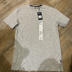 Gap shirt