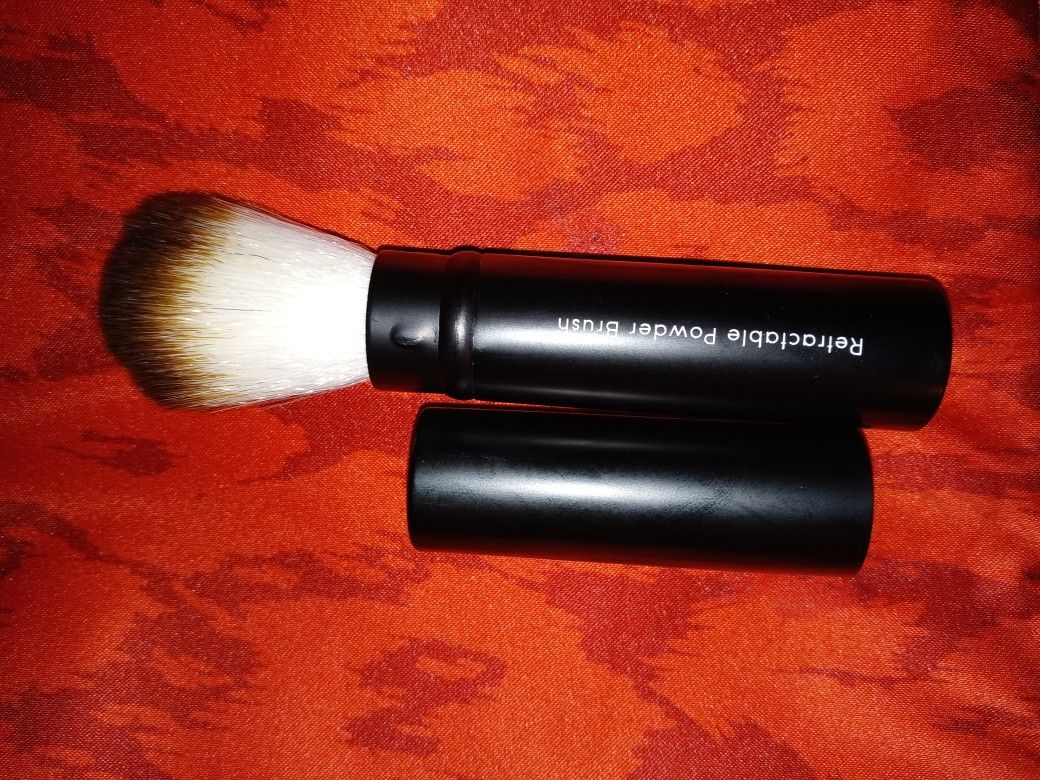 New Laura Geller Blush Brush