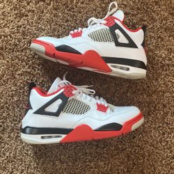 Air Jordan Retro 4 Fire Red