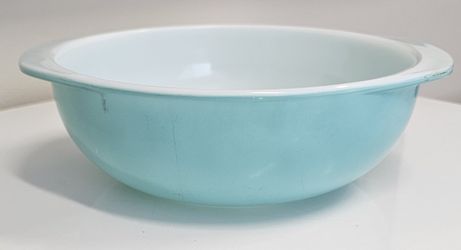 Vintage Pyrex 024 Robins Egg Color Bowl