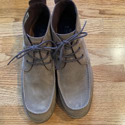 TOMS men’s boots Size 13