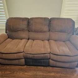 Reclinable Leather couches