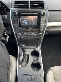 2015 Toyota Camry Thumbnail