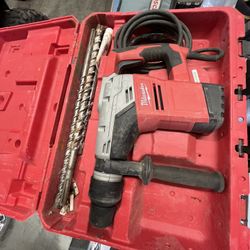 Milwaukee Rotary Hammer 
