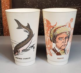 Vintage Collectible 7-11 MLB and Save A Living Thing Cups 