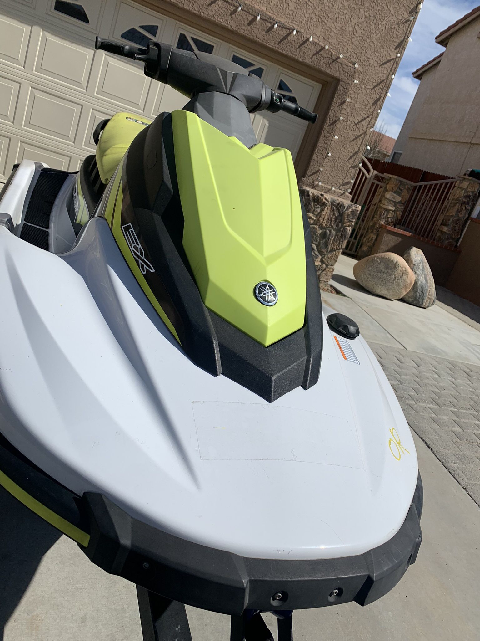 20 Yamaha EX Jet Ski