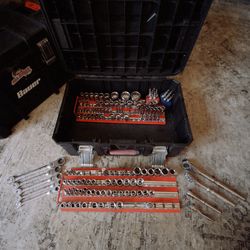 Sockets, ratchets, wrenches