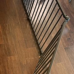 Extra Wide Baby/Puppy Gate