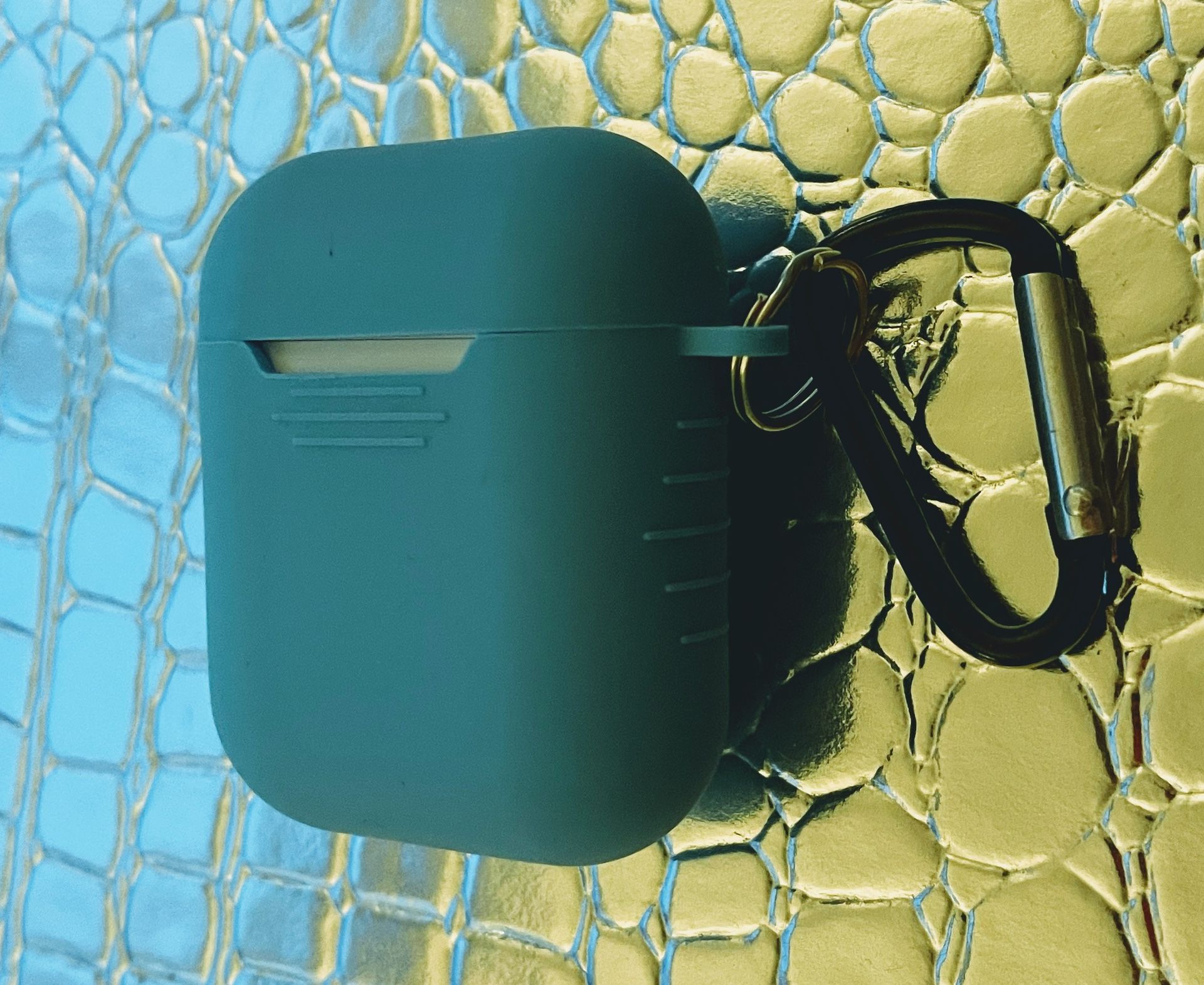 AirPods with Charging Case (free Blue Case)