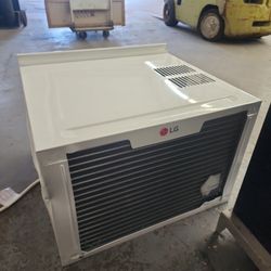 LG Air Conditioner 