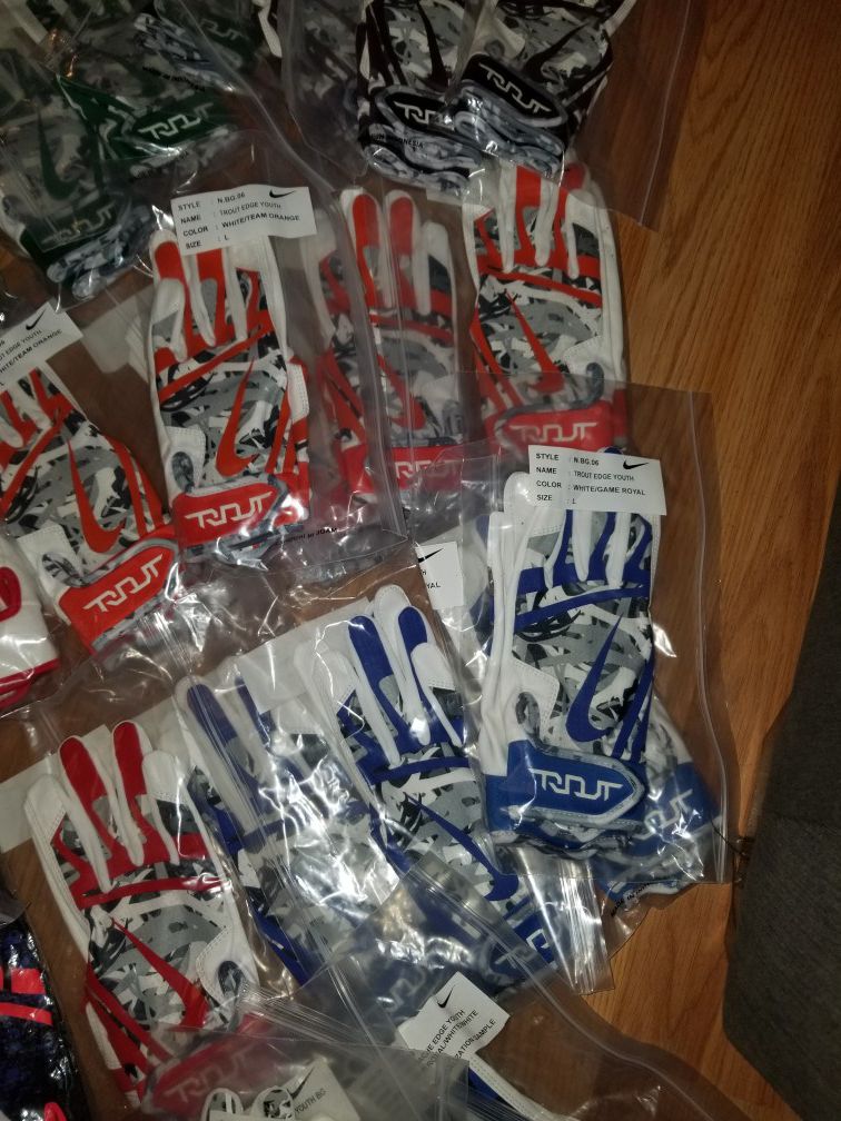 Brand New Nike Baseball Batting gloves Sizes Youth Large Assorted colors, You Pick