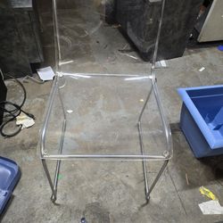 Clear Plastic Chairs
