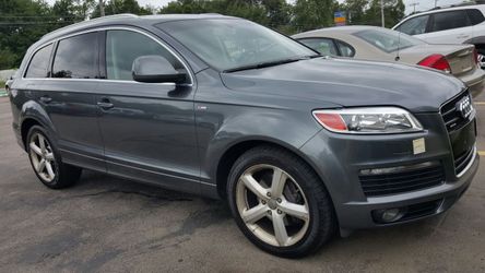 Audi Q7 S line package SQ7