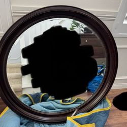 STANLEY FURNITURE 42” Round Espresso Framed Wall Mirror