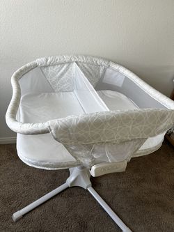 HALO twin bassinet
