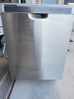 Whirlpool Dishwasher