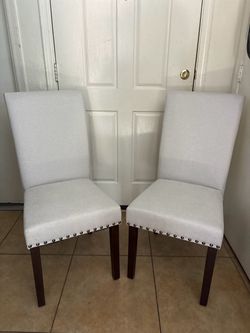 2 dinning chairs