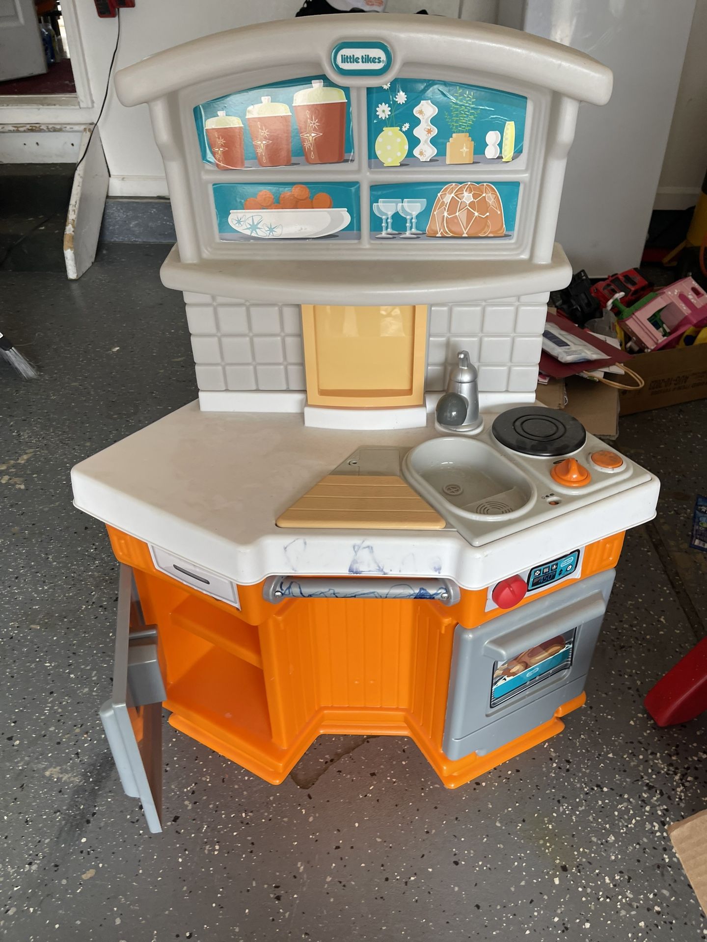 Play Kitchen