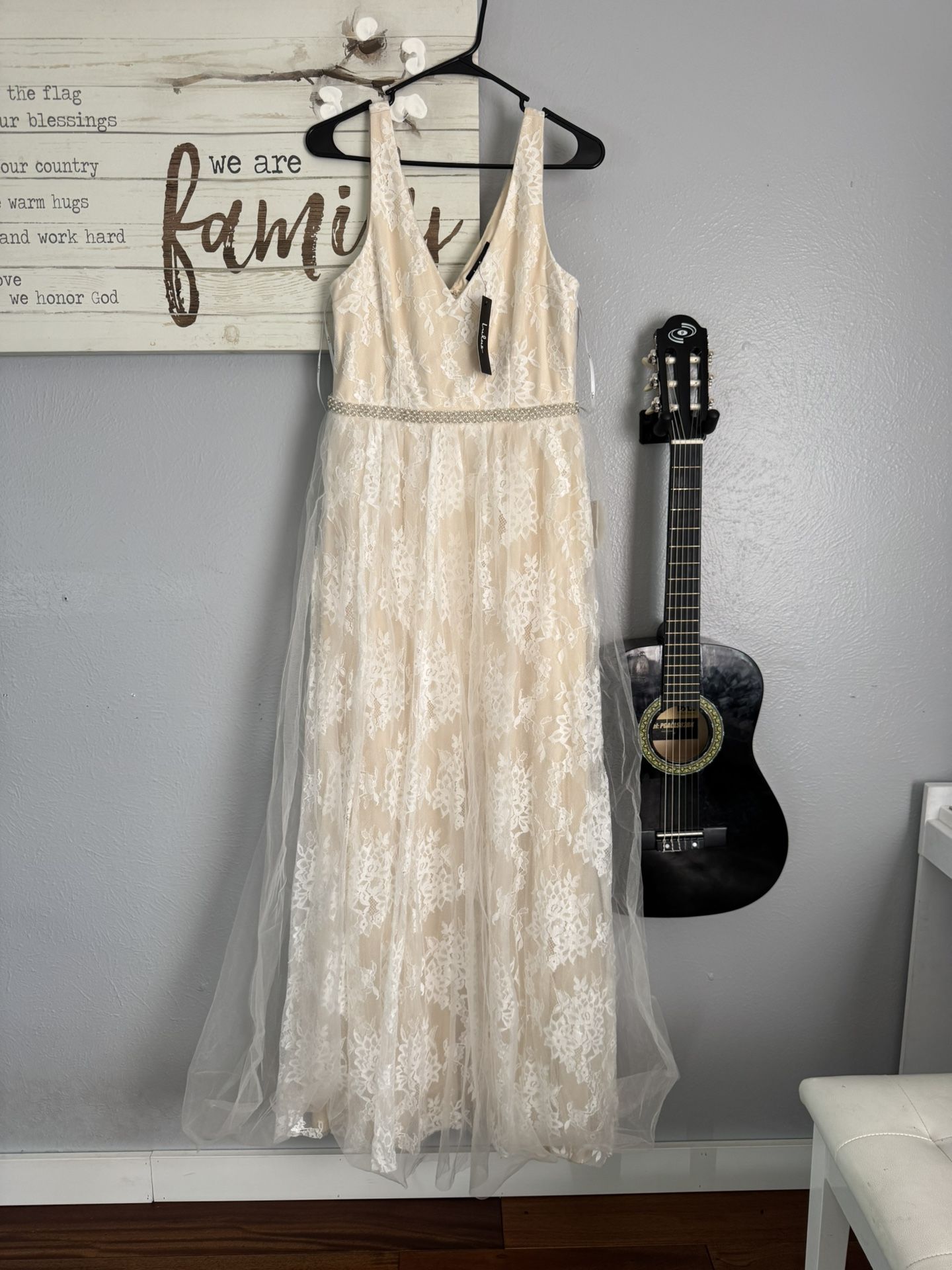 Nwt Lulus Wedding Dress  Sz M