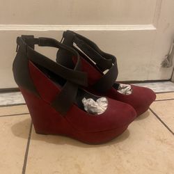 Burgundy And Black Wedges