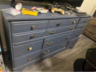 Dresser