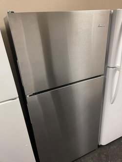 Amana Top Freezer Fridge – Stainless, Clean, Ready to Go