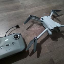DJI Mini 3 And Controller