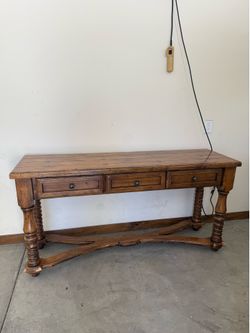 Wood table console
