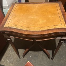 Vintage Imperial Mahogany Side Table w/ Leather Top – Solid Wood